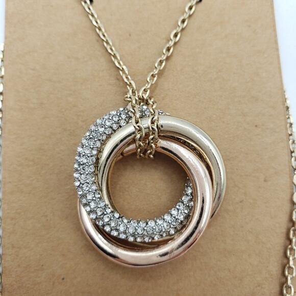 KENNETH COLE Tritone Trinity Rings Necklace Beautiful Crystal‎ Rings Metallic - Picture 1 of 9